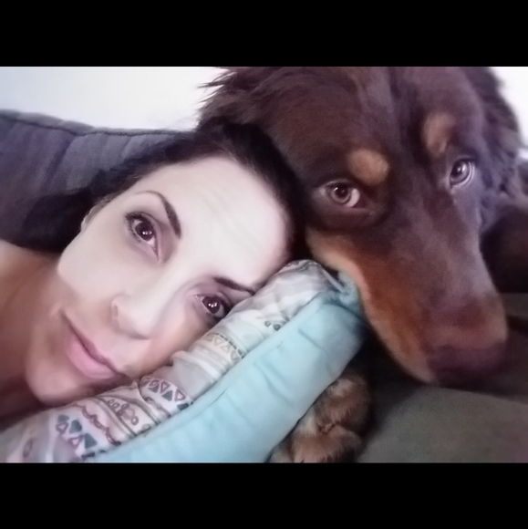 Meet your Posher, Dawn - Picture 3 of 3